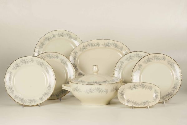Servizio da tavola<BR>Doccia, Manifattura Richard Ginori, seconda met� del XX secolo  - Asta Arredo per la tavola - Associazione Nazionale - Case d'Asta italiane