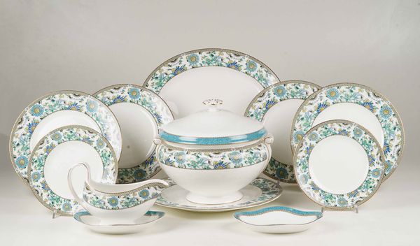 Servizio da tavola Babylon<BR>Inghilterra, Manifattura Wedgwood, 1993-1998<BR>  - Asta Arredo per la tavola - Associazione Nazionale - Case d'Asta italiane