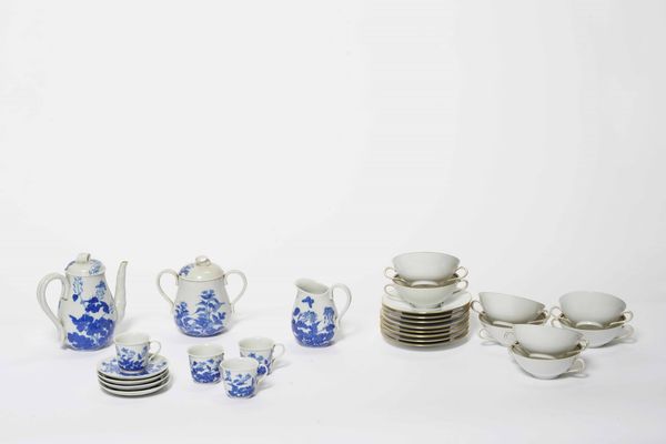 Servizio da caff� a motivi cinesi  - Asta Arredo per la tavola - Associazione Nazionale - Case d'Asta italiane