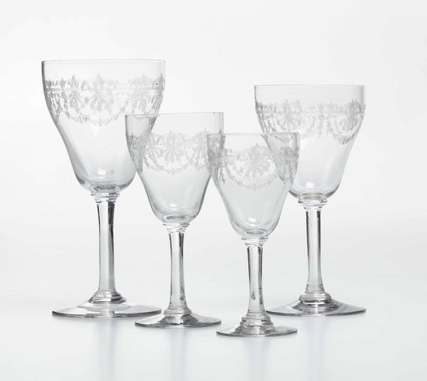 Grande servizio di calici<BR>Probabilmente Baccarat  - Asta Arredo per la tavola - Associazione Nazionale - Case d'Asta italiane