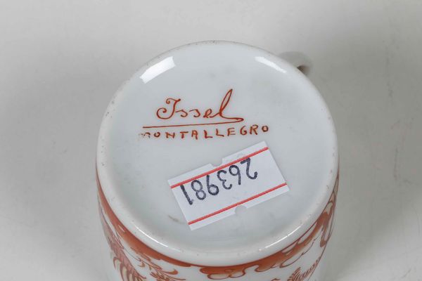 Sei tazze da caff� con piattino a galli rossi<BR>Issel, Montallegro, XX secolo<BR>  - Asta Arredo per la tavola - Associazione Nazionale - Case d'Asta italiane