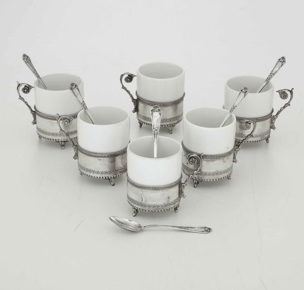 Sei tazze da caff� con cucchiaini in argento<BR>Doccia, Manifattura Ginori, XX secolo  - Asta Arredo per la tavola - Associazione Nazionale - Case d'Asta italiane