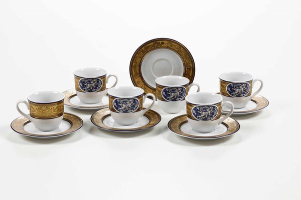 Dodici tazze da caff� con piattino<BR>Francia, Limoges, XX secolo  - Asta Arredo per la tavola - Associazione Nazionale - Case d'Asta italiane