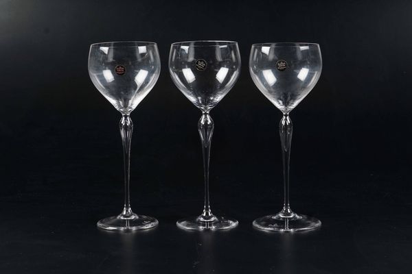 Diciotto calici �Ma�tre�<BR>Germania, Manifattura Rosenthal, fine del XX secolo<BR>Design di Michael Boehm (1944 - ancora vivente)<BR>  - Asta Arredo per la tavola - Associazione Nazionale - Case d'Asta italiane