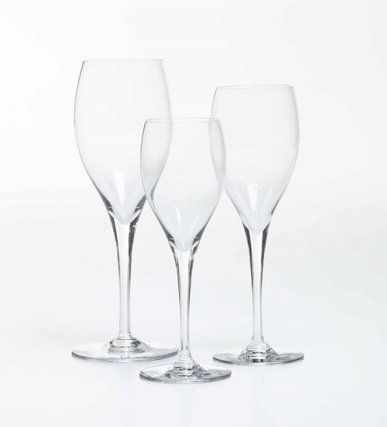 Parte di servizio di calici Oenologie<BR>Baccarat, seconda met� del XX secolo  - Asta Arredo per la tavola - Associazione Nazionale - Case d'Asta italiane