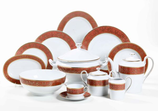 Servizio da tavola<BR>Francia, Limoges, Manifattura Viollet le Duc, XX secolo  - Asta Arredo per la tavola - Associazione Nazionale - Case d'Asta italiane