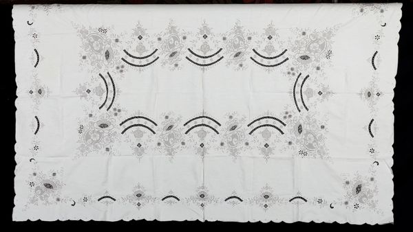 Tovaglia con 12 tovaglioli  - Asta Arredo per la tavola - Associazione Nazionale - Case d'Asta italiane