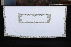 Tre tovaglie con tovaglioli  - Asta Arredo per la tavola - Associazione Nazionale - Case d'Asta italiane