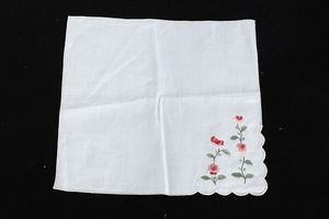 Tovaglia con 18 tovaglioli<BR><BR>  - Asta Arredo per la tavola - Associazione Nazionale - Case d'Asta italiane