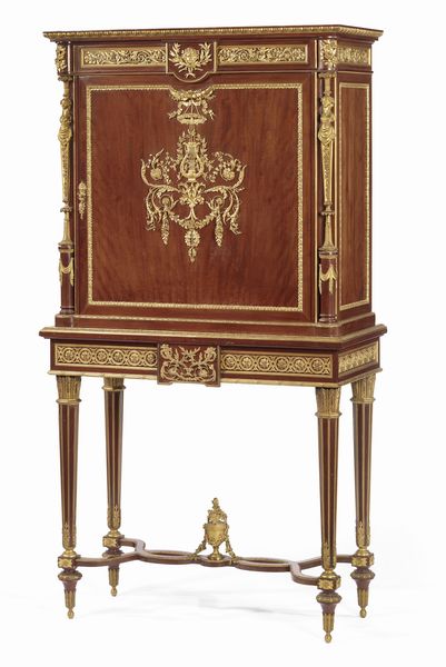 Mobile a doppio corpo in mogano con rilievi in bronzo dorato  - Asta Dipinti e Sculture del XIX e XX secolo - Associazione Nazionale - Case d'Asta italiane