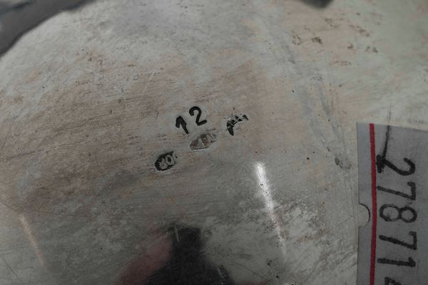 Servizio da t e caff con vassoio. Argenteria artistica italiana, inizio XX secolo. Argentiere Cesa, Alessandria  - Asta Dimore italiane - Associazione Nazionale - Case d'Asta italiane