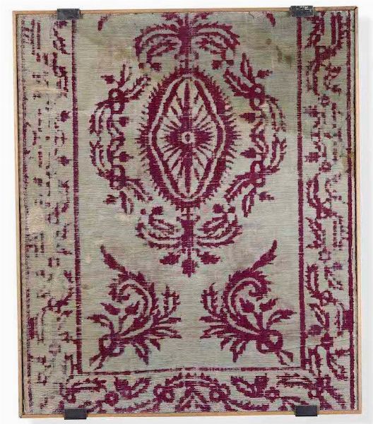 Lotto di cinque tessuti in cornice  - Asta Dimore italiane - Associazione Nazionale - Case d'Asta italiane