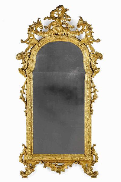 Specchiera in legno intagliato e dorato. XVIII-XIX secolo  - Asta Dimore italiane - Associazione Nazionale - Case d'Asta italiane