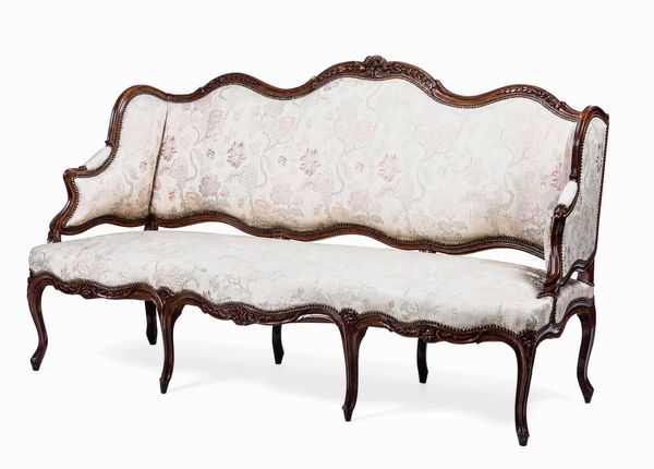 Divano Luigi XV in legno intagliato, XVIII secolo  - Asta Dimore italiane - Associazione Nazionale - Case d'Asta italiane