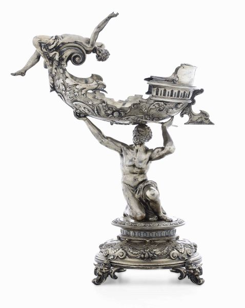 Centrotavola. Lega argentata. Manifattura d'oltralpe del XIX secolo  - Asta Dimore italiane - Associazione Nazionale - Case d'Asta italiane