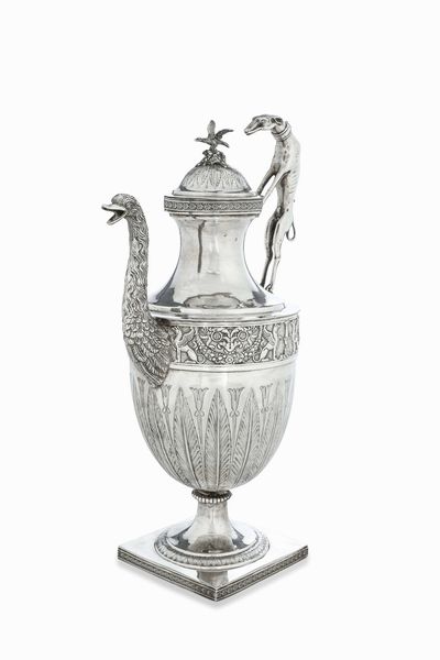 Grande caffettiera. Argento fuso, sbalzato e cesellato. Arte neoclassica romana, prima met del XIX secolo. Maestro argentiere Angelo Giannetti (1824-1865). Marchio camerale in uso dal 1815 al 1872  - Asta Dimore italiane - Associazione Nazionale - Case d'Asta italiane