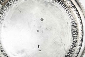 Versatoio. Argento fuso, sbalzato e cesellato. Vienna 1814. Marchi dell'argentiere FW (non identificato)  - Asta Dimore italiane - Associazione Nazionale - Case d'Asta italiane