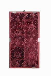 Lotto di cinque tessuti in cornice  - Asta Dimore italiane - Associazione Nazionale - Case d'Asta italiane