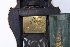 Pendola Cartel da parete laccato e dipinto a fondo verde, Francia (Parigi), Julien Le Roy, XVIII secolo  - Asta Dimore italiane - Associazione Nazionale - Case d'Asta italiane