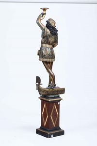 Moretto reggivaso in legno scolpito, dipinto e dorato. Arte veneziana del XIX secolo  - Asta Dimore italiane - Associazione Nazionale - Case d'Asta italiane