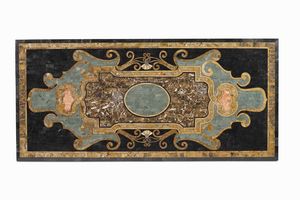 Tavolo in legno lastronato in marmi colorati. XIX-XX secolo  - Asta Dimore italiane - Associazione Nazionale - Case d'Asta italiane
