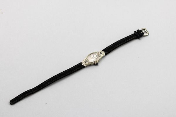 UNIVERSAL GENEVE - Orologio da sera  - Asta Watches - Associazione Nazionale - Case d'Asta italiane