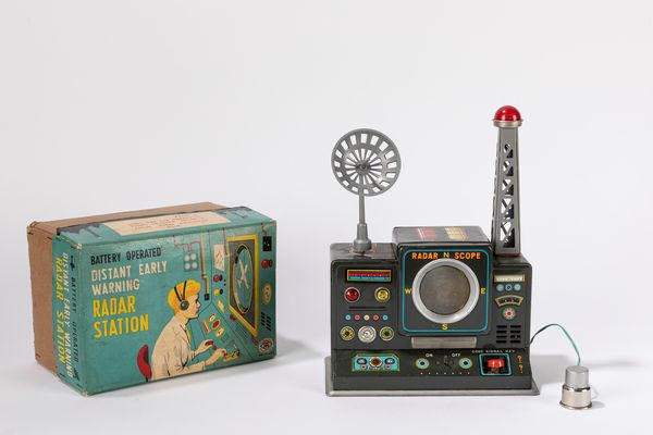 Modern Toys : Radar station  - Asta Giocattoli d'Epoca - Associazione Nazionale - Case d'Asta italiane