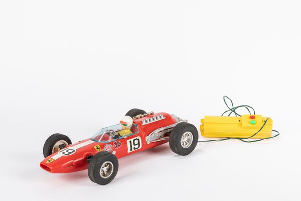 Auto modello Ferrari F1  - Asta Giocattoli d'Epoca - Associazione Nazionale - Case d'Asta italiane