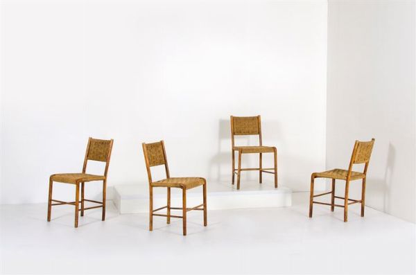 PRODUZIONE ITALIANA : Quattro sedie con struttura in legno, sedili e schienali in paglia.Anni '50cm 86,5x48x42  - Asta Asta 145 - Design - Associazione Nazionale - Case d'Asta italiane
