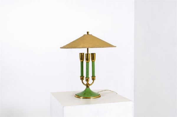 PRODUZIONE ITALIANA : Lampada da tavolo in metallo verniciato e ottone.Anni '50h cm 42  - Asta Asta 145 - Design - Associazione Nazionale - Case d'Asta italiane