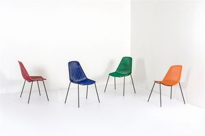 LEGLER GIANFRANCO - Quattro sedie con struttura in metallo verniciato, seduta in materiale plastico.Anni '60cm 81x47x47