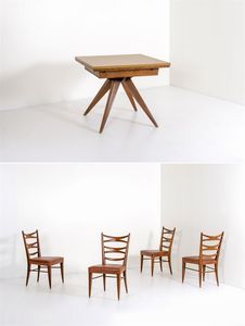 PONTI GIO, nello stile di - Tavolo da pranzo con quattro sedie in legno di noce.Anni '50tavolo cm 71x90x90sedie cm 89x48x44