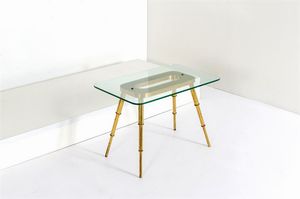 CRISTAL ART - Tavolino con struttura in ottone lucido, piano in vetro molato.Anni '60cm 51x75x47