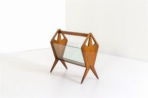 PRODUZIONE ITALIANA - Portariviste in legno verniciato, piani in vetro molato.Anni '50cm 48x49x24
