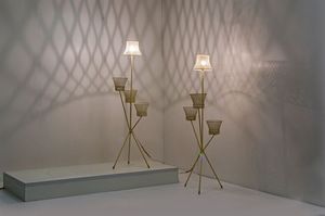 PRODUZIONE ITALIANA - Coppia di lampade/fioriera in metallo verniciato.Anni '50cm 163x50