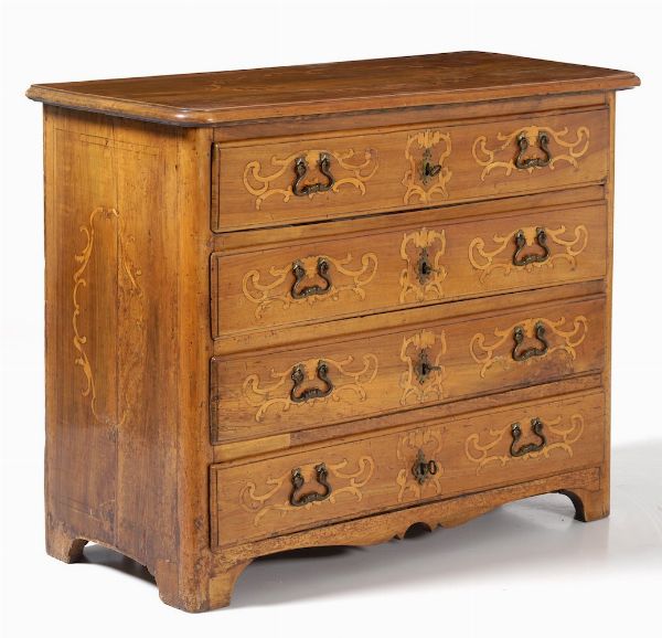 Cassettone intarsiato, fronte dritto a quattro cassetti. Piemonte XVIII secolo  - Asta Antiquariato Aprile - Associazione Nazionale - Case d'Asta italiane