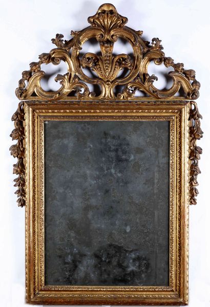 Grande specchiera in legno intagliato e dorato, XIX-XX secolo  - Asta Antiquariato Aprile - Associazione Nazionale - Case d'Asta italiane