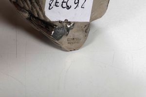 Saliera e pepiera in metallo a firma Gucci. Italia XX secolo  - Asta Antiquariato Aprile - Associazione Nazionale - Case d'Asta italiane