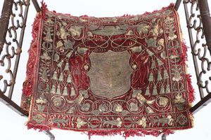 Faldistorio in ferro di forgia, schienale d�innalzo con pinnacoli a boccia tortile bronzei, Faber Magistri operoso a Venzia tra il XV ed il XVI secolo  - Asta Antiquariato Aprile - Associazione Nazionale - Case d'Asta italiane