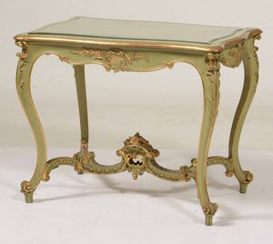 Salotto in legno intagliato, dipinto e dorato  - Asta Antiquariato Aprile - Associazione Nazionale - Case d'Asta italiane