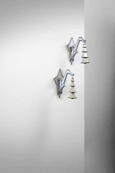 EMANUELE CITO DI FILOMARINO : Coppia di grandi appliques futuriste  - Asta DESIGN E ARTI DECORATIVE DEL NOVECENTO Tradizionale - Associazione Nazionale - Case d'Asta italiane