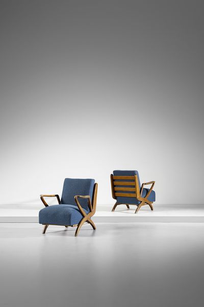 DE CARLI CARLO (1910 - 1999) : Coppia di poltrone per Cassina  - Asta DESIGN E ARTI DECORATIVE DEL NOVECENTO Tradizionale - Associazione Nazionale - Case d'Asta italiane