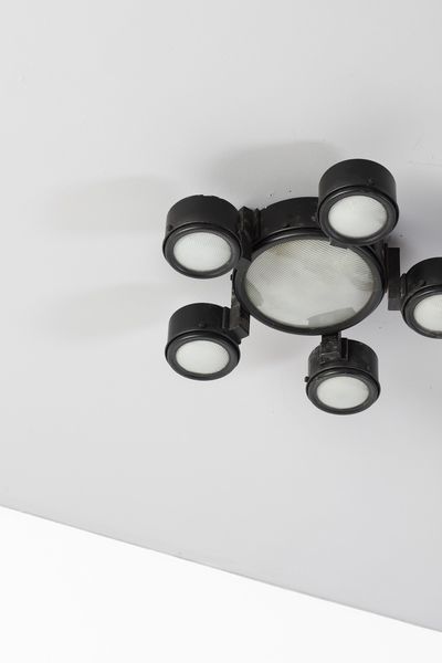 GRUPPO BBPR (n. 1932) : Lampada a plafoniera 2045 per Arteluce  - Asta DESIGN E ARTI DECORATIVE DEL NOVECENTO Tradizionale - Associazione Nazionale - Case d'Asta italiane