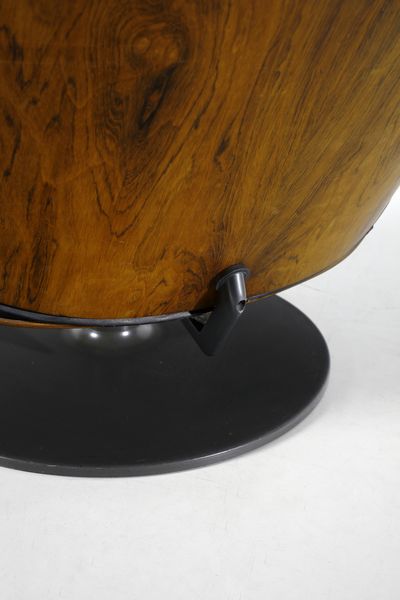 GRIERSON MARTIN : Coppia di poltrone per Arflex  - Asta DESIGN E ARTI DECORATIVE DEL NOVECENTO Tradizionale - Associazione Nazionale - Case d'Asta italiane