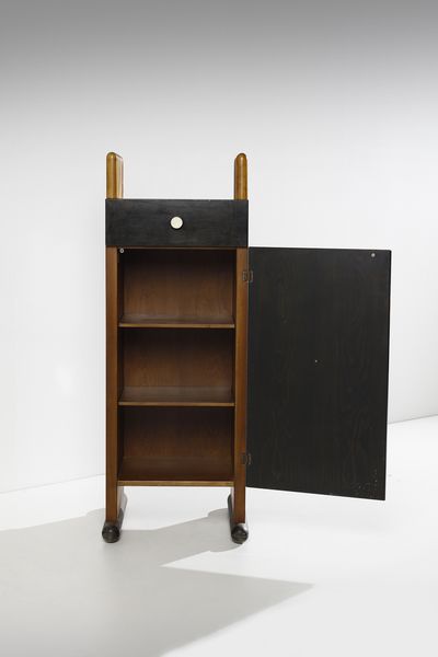 SOTTSASS ETTORE (1917 - 2007) : Mobile da soggiorno dalla serie Mobili Fly per Poltronova  - Asta DESIGN E ARTI DECORATIVE DEL NOVECENTO Tradizionale - Associazione Nazionale - Case d'Asta italiane