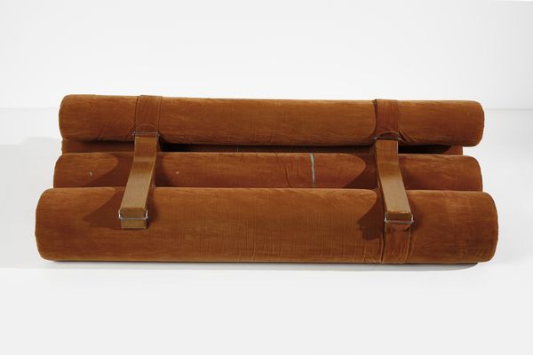 PIAZZESI ADRIANO (1923 - 2009) : Divano Kontiki per 3D  - Asta DESIGN E ARTI DECORATIVE DEL NOVECENTO Tradizionale - Associazione Nazionale - Case d'Asta italiane