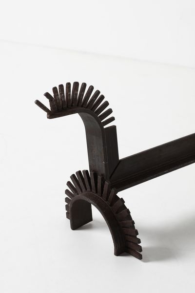 FRATELLI MATTEUCCI FAENZA : Coppia di alari da camino  - Asta DESIGN E ARTI DECORATIVE DEL NOVECENTO Tradizionale - Associazione Nazionale - Case d'Asta italiane