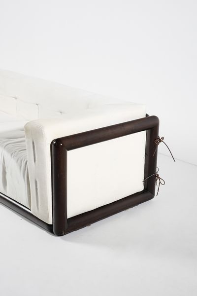 SCARPA CARLO (1906 - 1978) : Divano Cornaro produzione Simon Gavina  - Asta DESIGN E ARTI DECORATIVE DEL NOVECENTO Tradizionale - Associazione Nazionale - Case d'Asta italiane