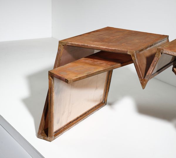 RAVAGLI GIACOMO (n. 1981) : Scrivania Isab�  - Asta DESIGN E ARTI DECORATIVE DEL NOVECENTO Tradizionale - Associazione Nazionale - Case d'Asta italiane