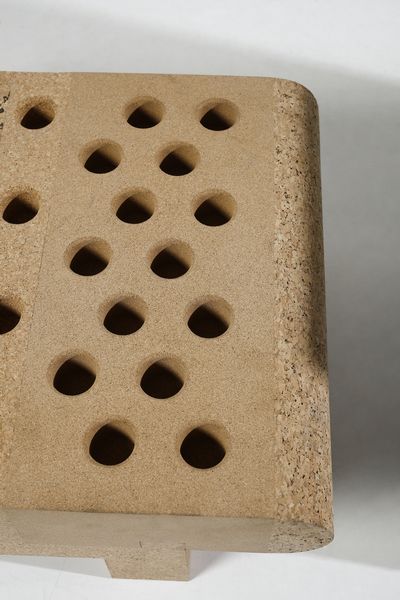 CAPPELLO FABIEN (n. 1984) : Poltrona con poggiapiedi  - Asta DESIGN E ARTI DECORATIVE DEL NOVECENTO Tradizionale - Associazione Nazionale - Case d'Asta italiane